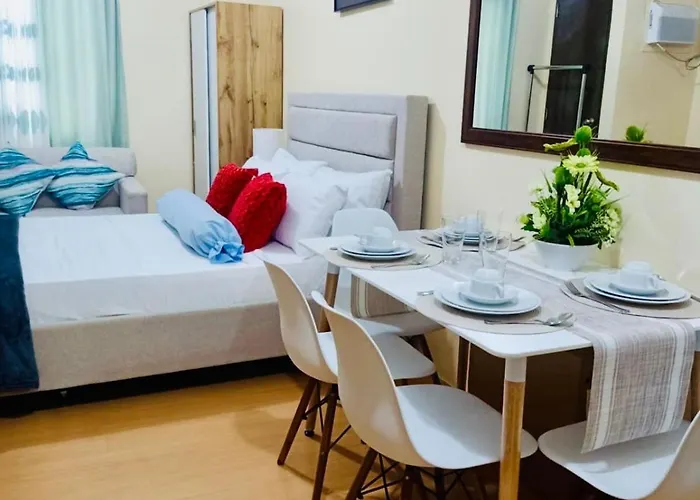 Coho The Hermosa - Staycation Unit And Balcony View With Swimming Pool And Open Court Access *