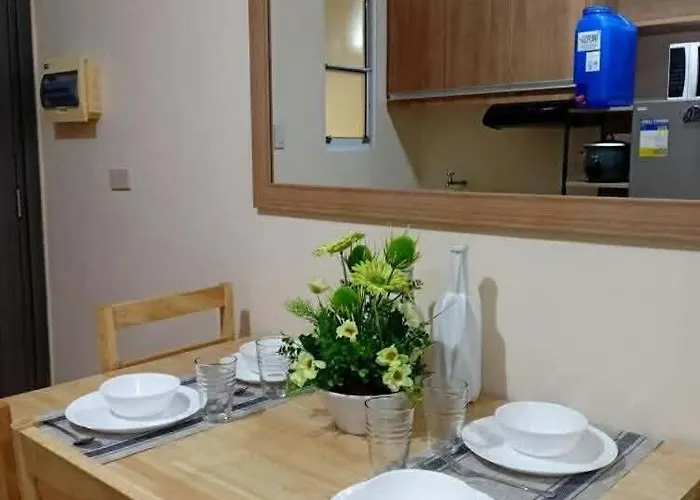 Coho The Hermosa - Staycation Unit And Balcony View With Swimming Pool And Open Court Access Appartement Manilla