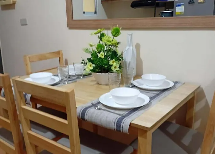 Coho The Hermosa - Staycation Unit And Balcony View With Swimming Pool And Open Court Access * Manilla