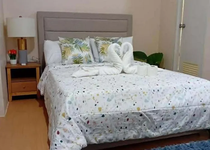 Appartement Coho The Hermosa - Staycation Unit And Balcony View With Swimming Pool And Open Court Access Manilla