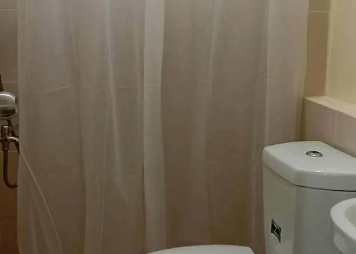 Coho The Hermosa - Staycation Unit And Balcony View With Swimming Pool And Open Court Access