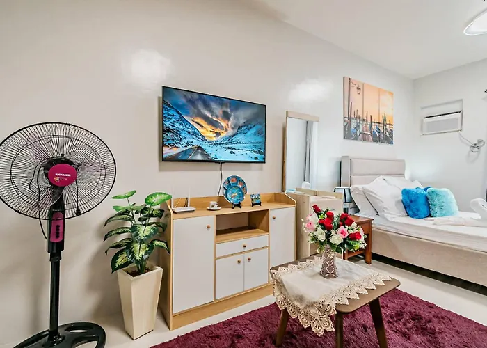 Coho The Hermosa - Staycation Unit And Balcony View With Swimming Pool And Open Court Access *